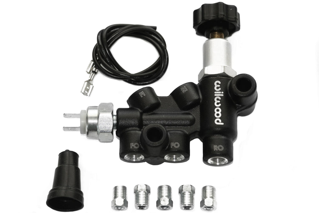 Mustang Spare Parts: 64-73 Wilwood Master Cylinder 1 1/16